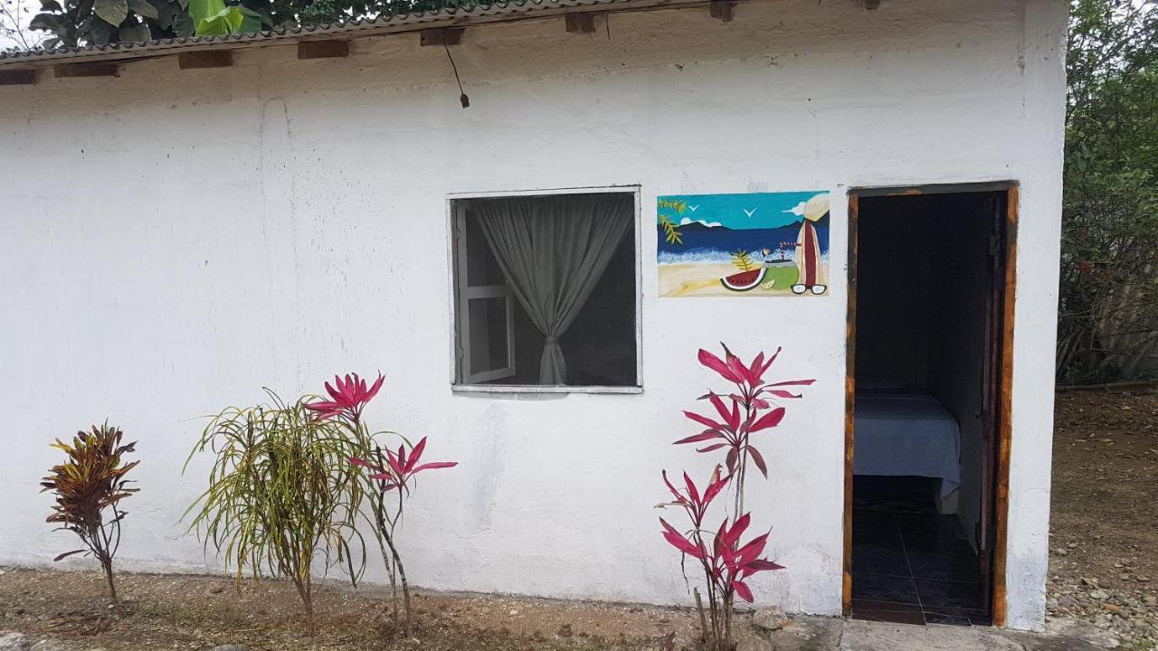 Montanita Garden Hostal Bagian luar foto