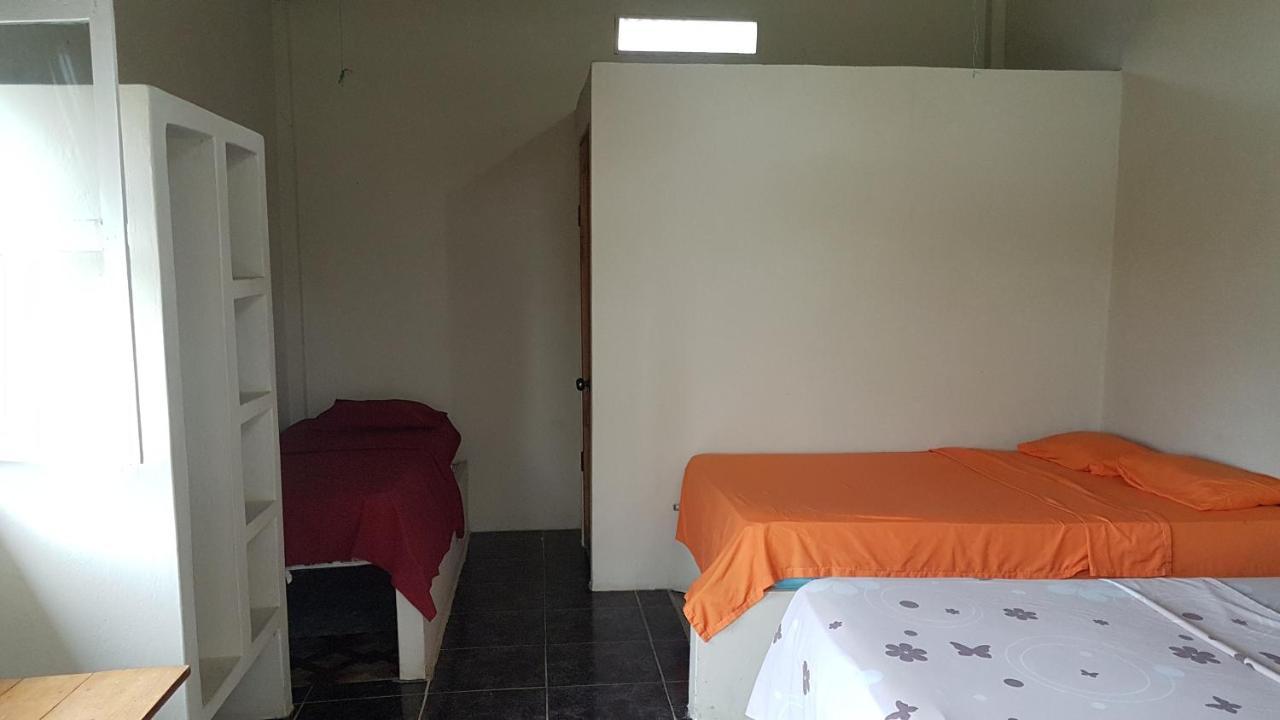 Montanita Garden Hostal Bagian luar foto