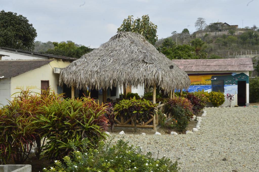 Montanita Garden Hostal Bagian luar foto