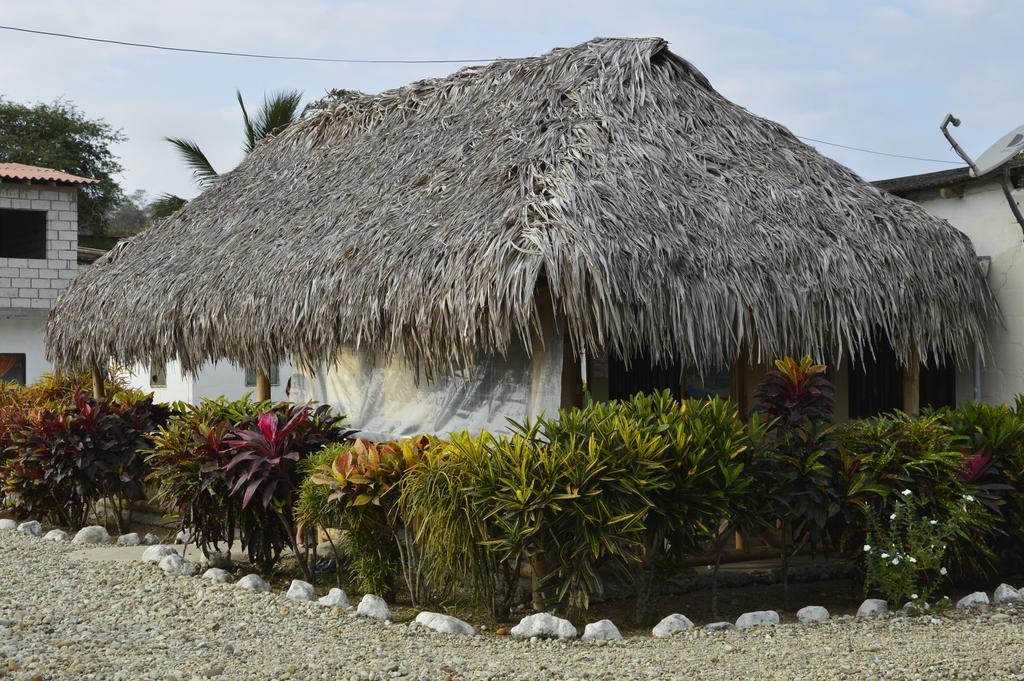 Montanita Garden Hostal Bagian luar foto