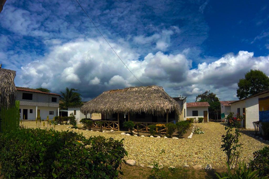 Montanita Garden Hostal Bagian luar foto